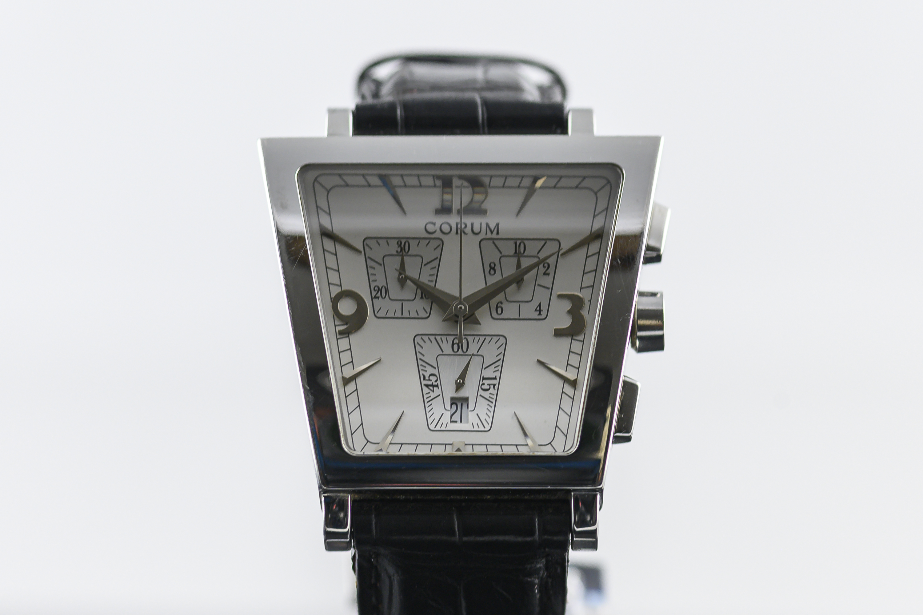 Corum trapeze hot sale