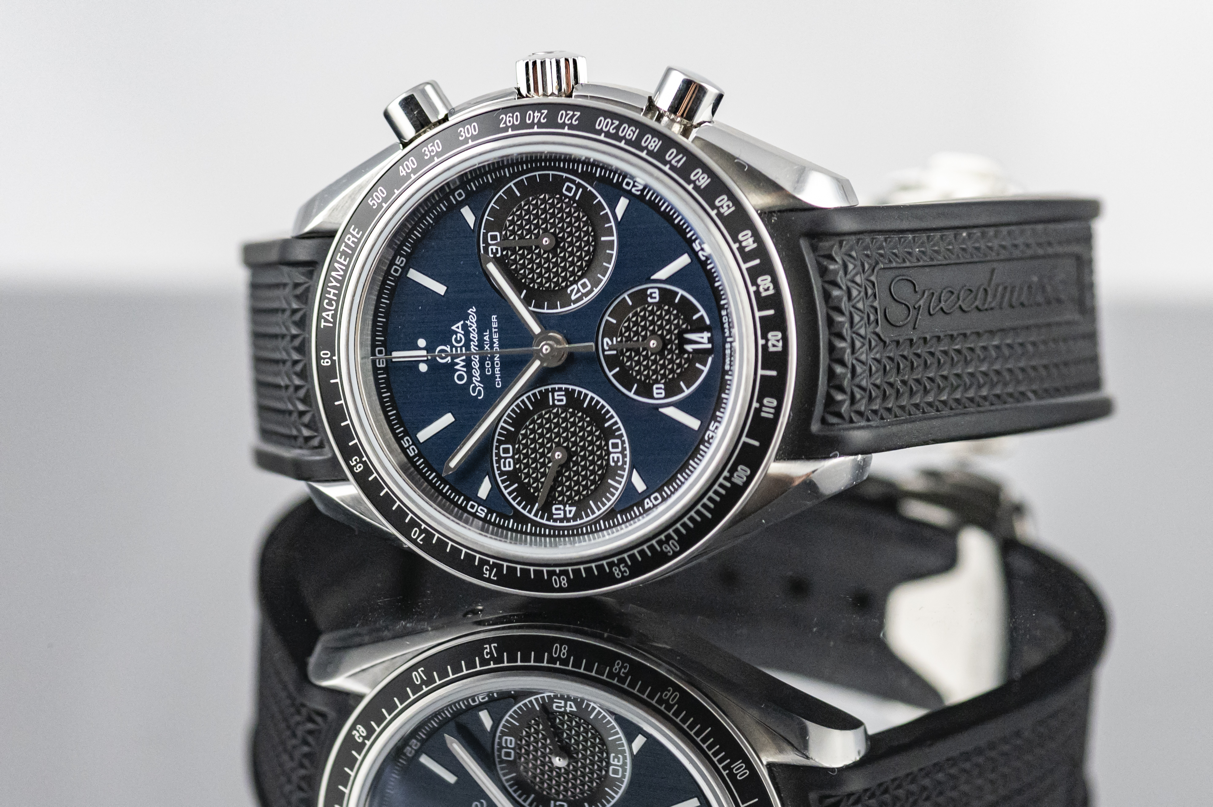 Omega speedmaster racing deals blue dial