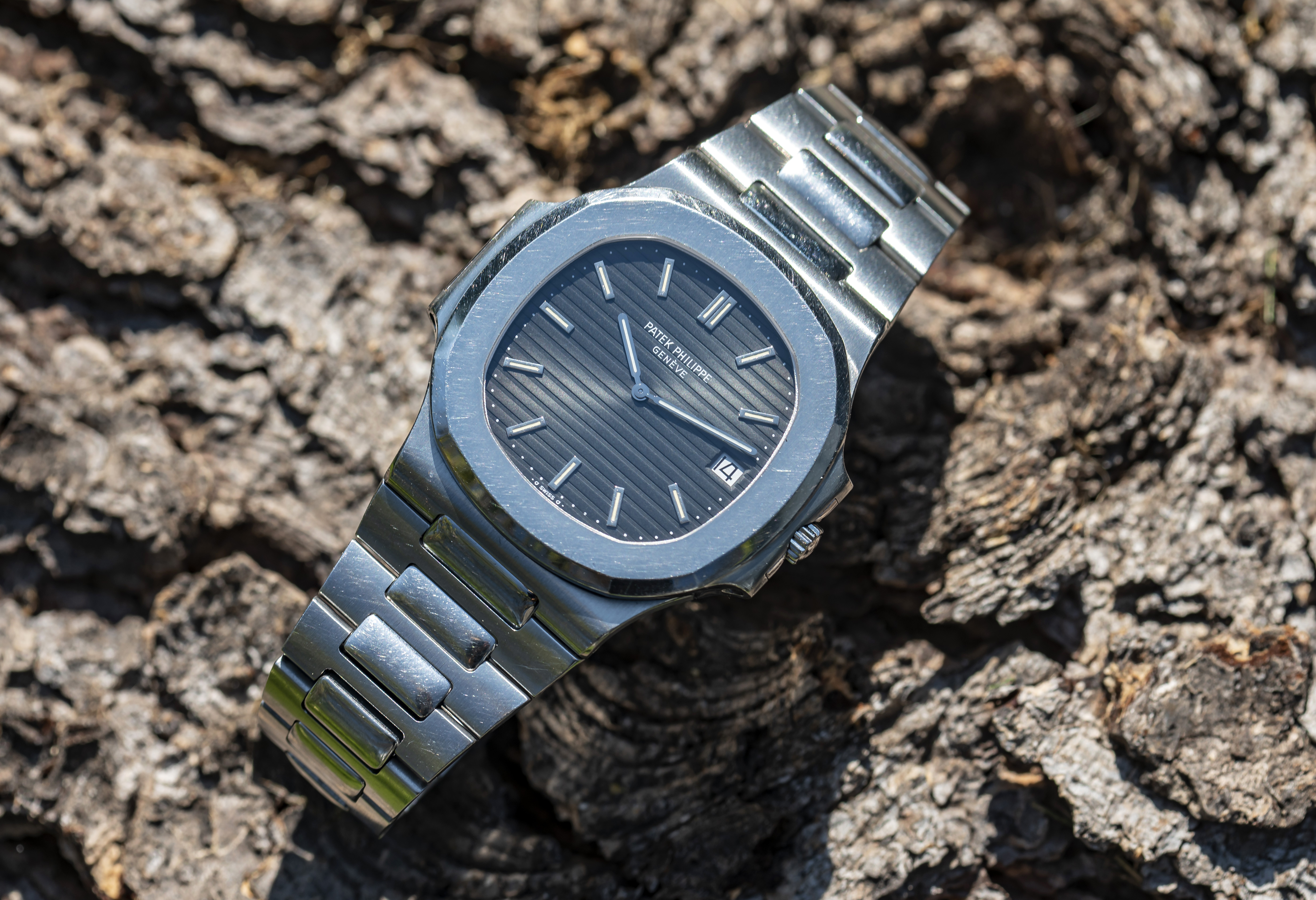 Patek philippe nautilus online 3700 price